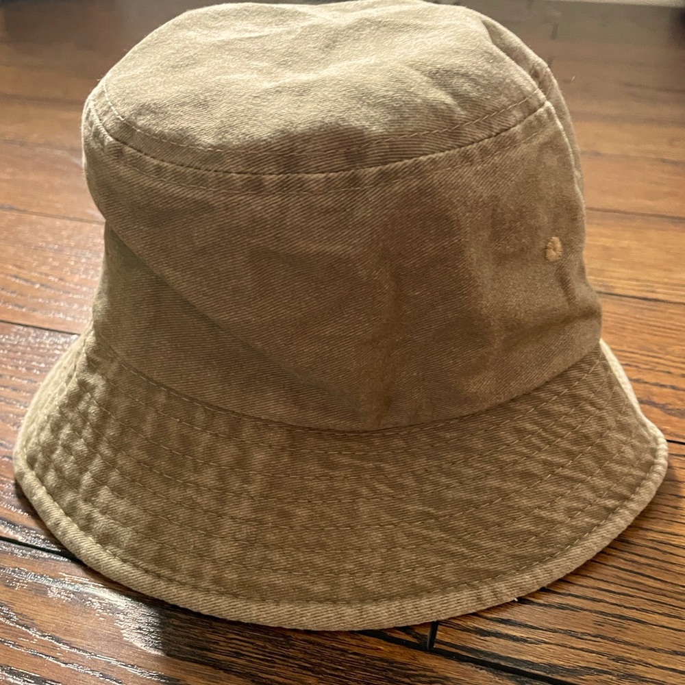 Cotton khaki bucket hat never worn
